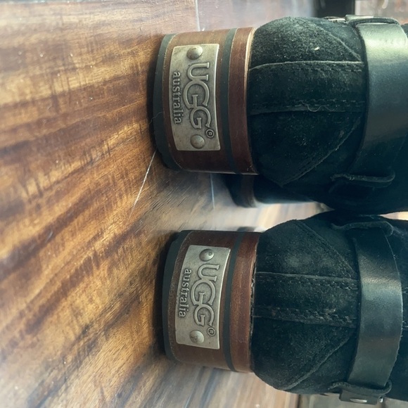 UGG Australia 5604 Black ENDELL Harness Biker Suede Shearling Boots Size 6.5 - Picture 13 of 17